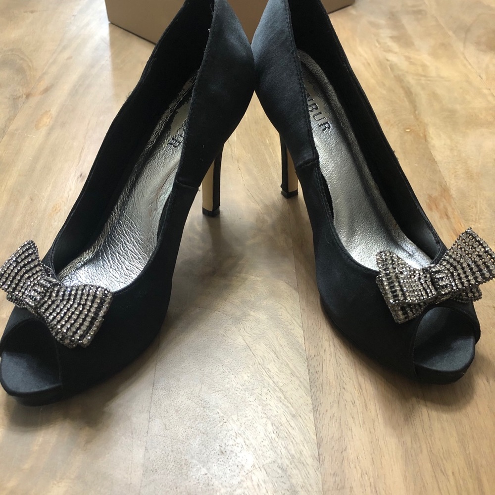 Menbur black satin heels with rhinestone bows